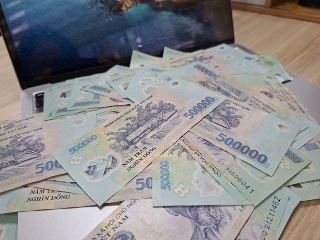 Lãi suất ngân hàng 16/6: Xuất hiện mức cao, gửi tiết kiệm ở đâu?