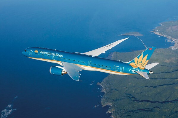 Cổ phiếu Vietnam Airlines được gỡ diện kiểm soát, chuyển sang diện cảnh báo từ 14/7