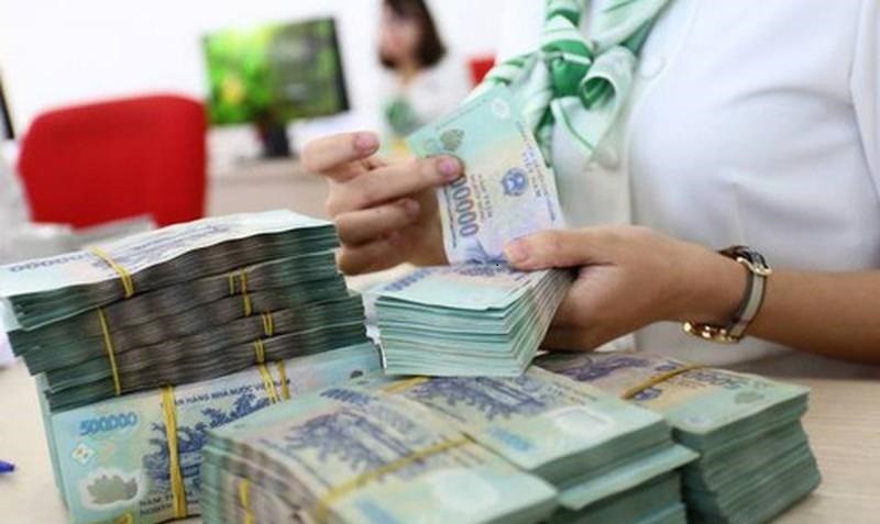 Lãi suất ngân hàng tháng 8: Khó giảm sâu dù thanh khoản cải thiện
