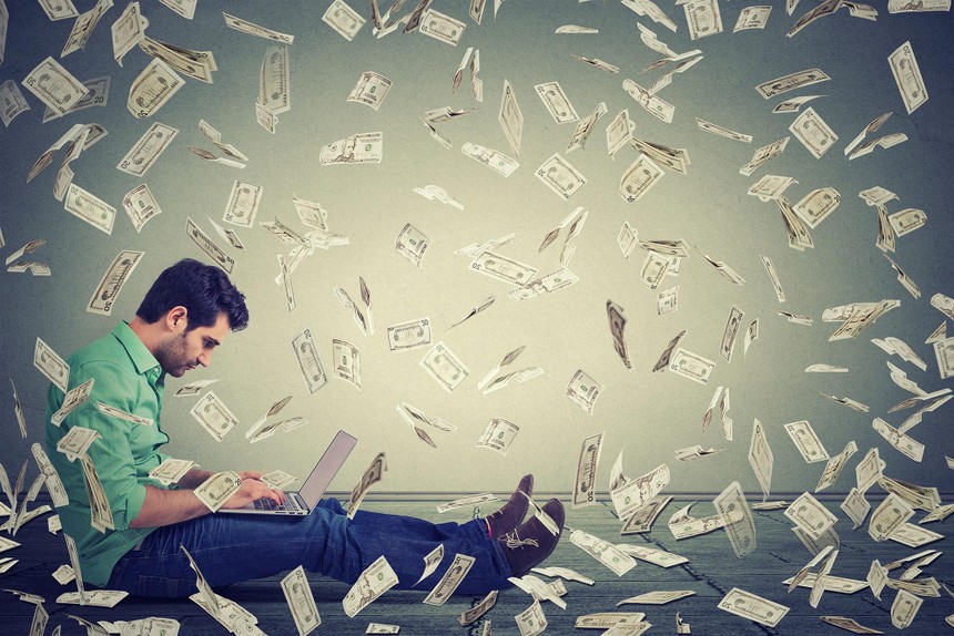 Lịch sự kiện chứng khoán đáng chú ý ngày 8/8: VIX trả cổ tức, loạt lãnh đạo giao dịch cổ phiếu